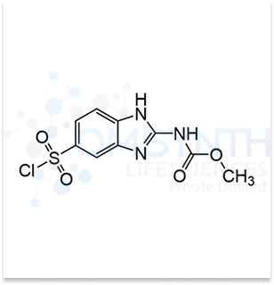 Methyl (5-chlorosulfonyl-1H-benzimidazol-2-yl)carbamate